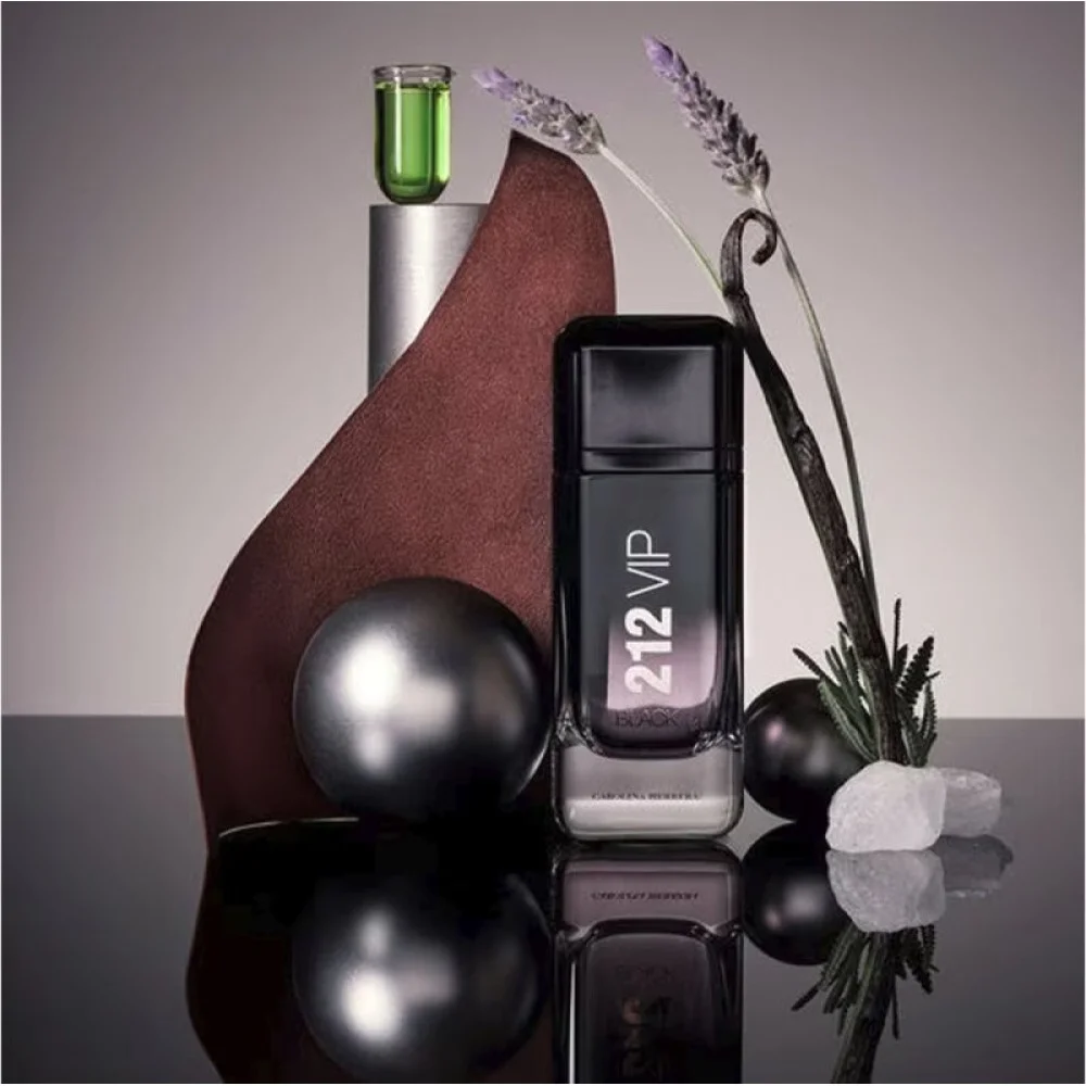 کارولینا هررا 212 وی آی پی بلک مردانه - CAROLINA HERRERA 212 VIP Black