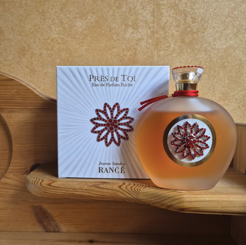 cataloge of Pres de Toi